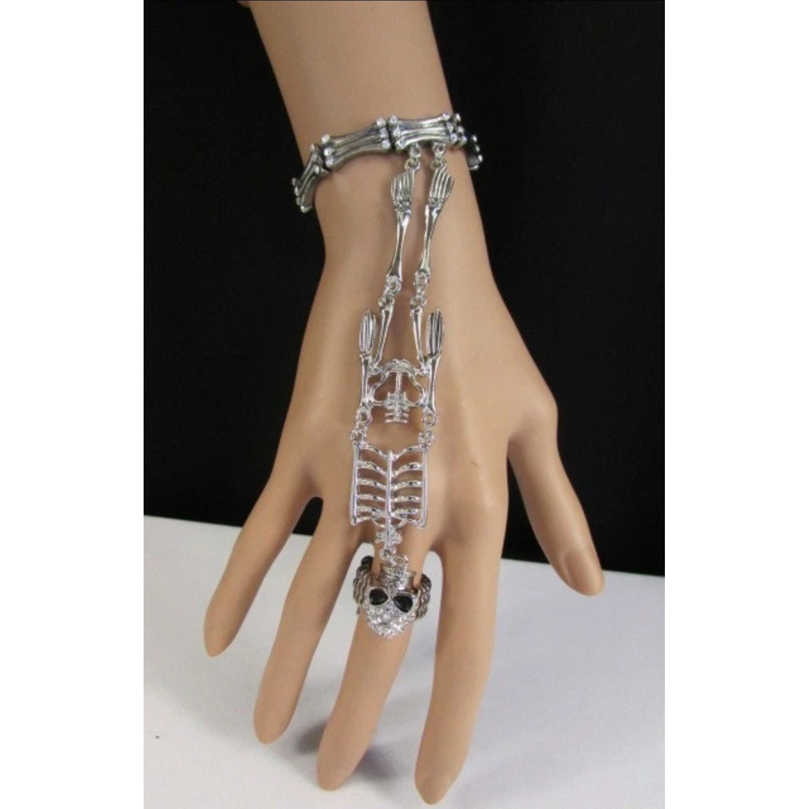 Women Wrist Ethnic Bracelet Silver Metal Moroccan Fashion Jewelry Vintage Charms